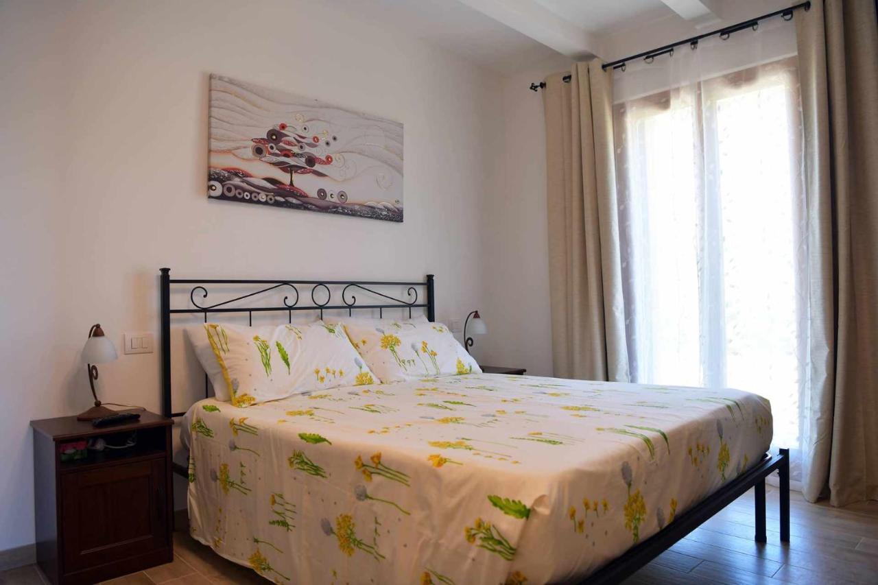 Casa Montefiore 13 Girasoli Lt Nella Tranquilla Campagna Marchigiana Ancona Exterior foto